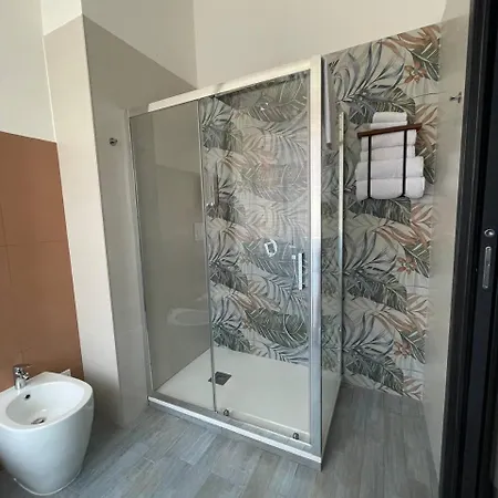 לינה וארוחת בוקר Bluceleste Centro 3*
