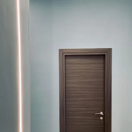 לינה וארוחת בוקר Bluceleste Centro 3*