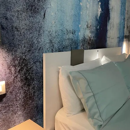 Bluceleste Centro 3* סלרנו