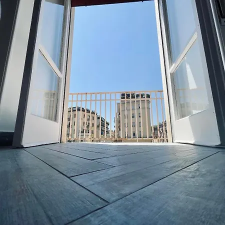 Bluceleste Centro 3* סלרנו