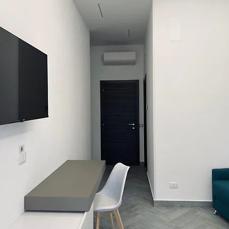 Bluceleste Centro לינה וארוחת בוקר