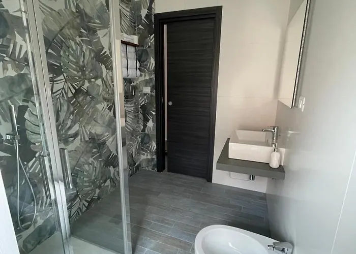 Bluceleste Centro 住宿加早餐酒店 萨莱诺