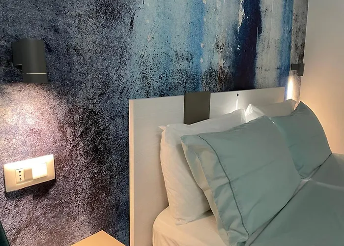 Bluceleste Centro 3* 萨莱诺